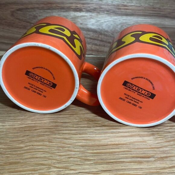 Reese's Peanut Butter Wrap Logo Halloween 2 Coffee Mugs Galerie Chocolate Candy - Picture 4 of 4